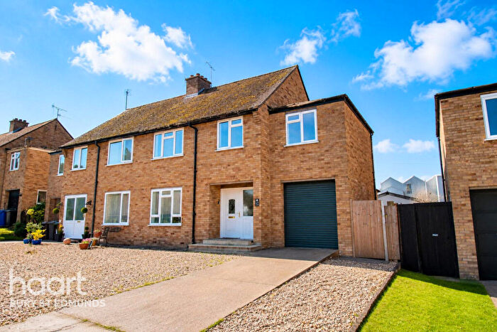 4 Bedroom End Of Terrace House To Rent In Eastern Way, Bury St Edmunds, IP32