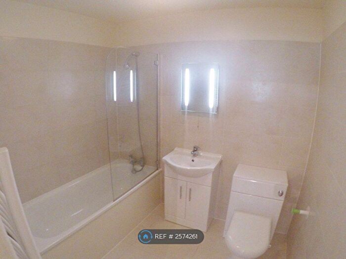 1 Bedroom Flat To Rent In Alfoxton Avenue, London, N15