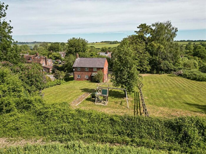 3 Bedroom Detached House For Sale In Whitsbury Road, Odstock, SP5