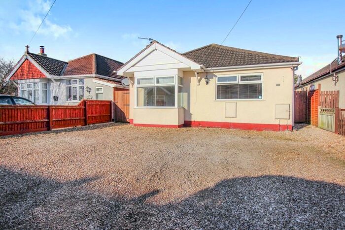 3 Bedroom Bungalow To Rent In Braeton Lane, Grimsby, South Humberside, DN33