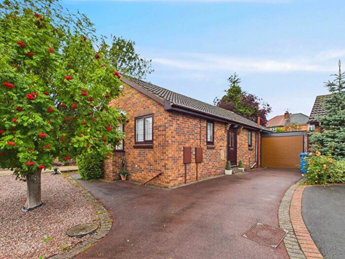 2 Bedroom Detached Bungalow For Sale In Hollowood Avenue, Littleover, DE23