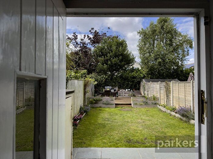 4 Bedroom End Of Terrace House For Sale In Evans Road, Eynsham, Witney, Oxfordshire, OX29