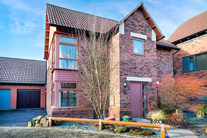 3 Bedroom Detached House For Sale In Lavender Close, New Ollerton, NG22