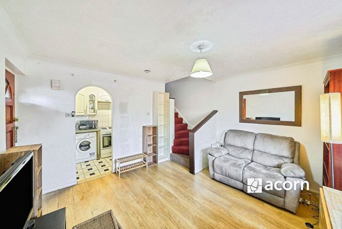 1 Bedroom Flat To Rent In Oxley Close, London, SE1