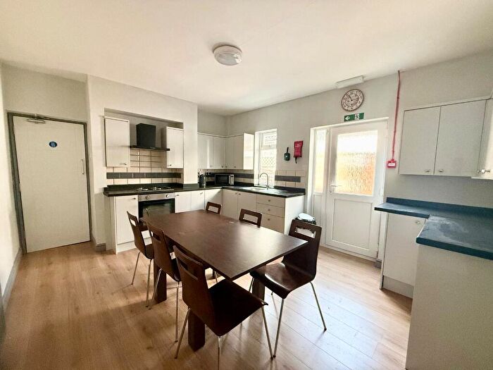 5 Bedroom Terraced House To Rent In Newcastle Street, Silverdale, ST5