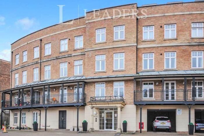 2 Bedroom Apartment To Rent In Evelyn Court, Jefferson Place, BR2