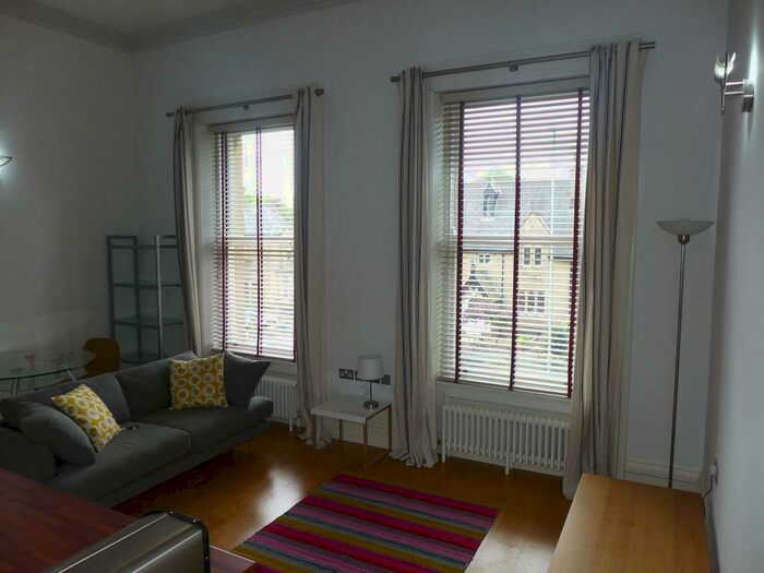 1 Bedroom Apartment To Rent In Flat Sherwood House, New North Road, Huddersfield, HD1