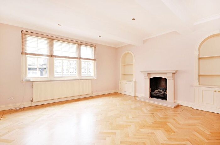 2 Bedroom Mews To Rent In Groom Place, Belgravia, London, SW1X
