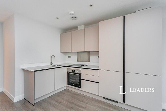 1 Bedroom Flat To Rent In Keymer Road, Burgess Hill, West Sussex, RH15