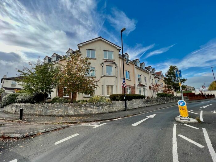 3 Bedroom Flat To Rent In Cooperage Road, Redfield, Bristol, BS5