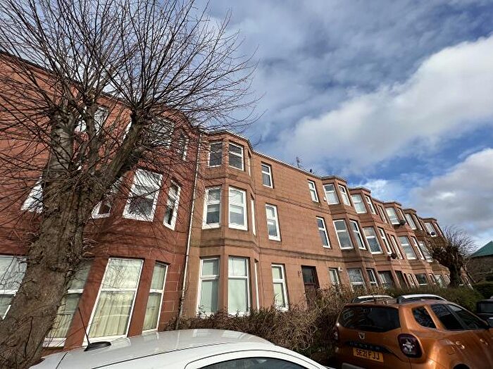 2 Bedroom Flat To Rent In Strathcona Street No Flat /, G13