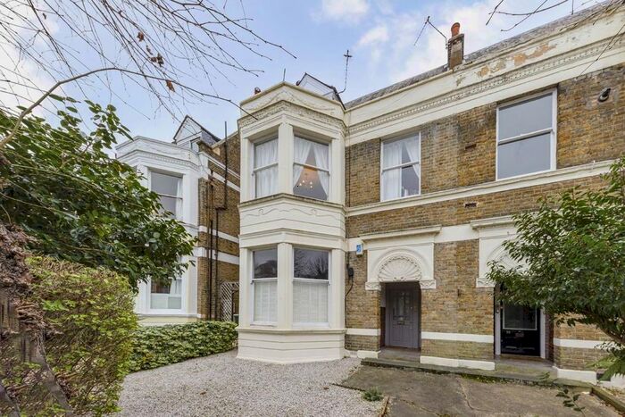 1 Bedroom Flat To Rent In Rydal Road, London, SW16