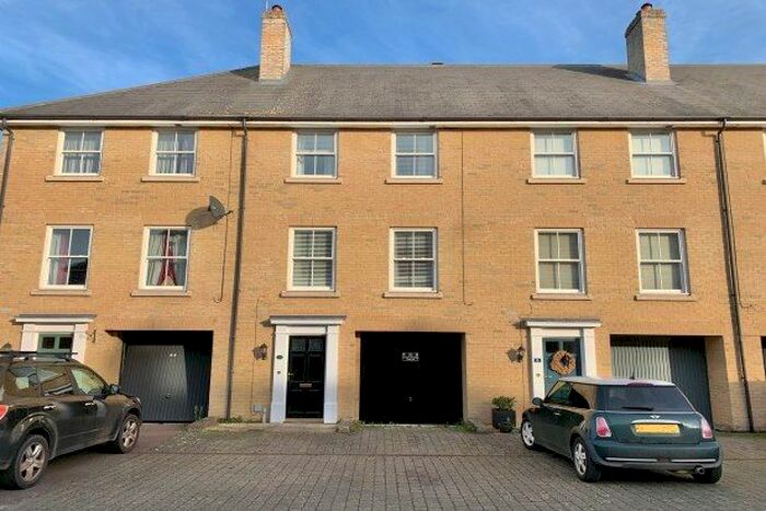 4 Bedroom Terraced House To Rent In Qwysson Avenue, Bury St. Edmunds IP33