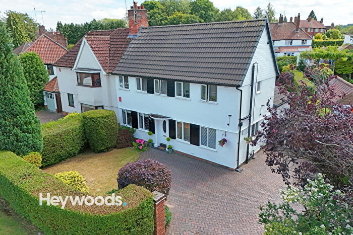 3 Bedroom Semi-Detached House For Sale In Greenway, Trentham, Stoke-on-Trent, Staffordshire, ST4