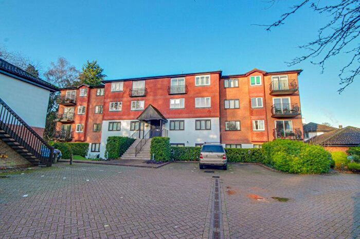 1 Bedroom Apartment For Sale In Great Heathmead, Wilton House Great Heathmead, RH16