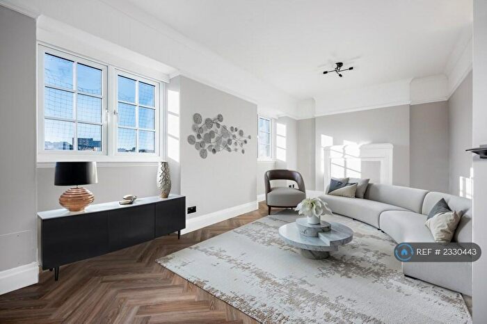 3 Bedroom Flat To Rent In Richmond Chambers, Bournemouth, BH2