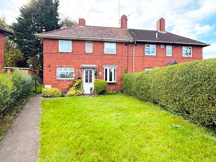 3 Bedroom Semi-Detached House For Sale In Barstow Avenue, York, YO10