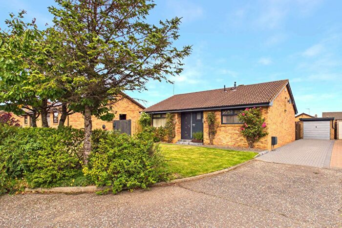 3 Bedroom Detached Bungalow For Sale In Beachmont Court, Dunbar, EH42