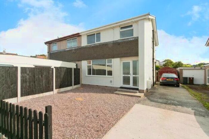3 Bedroom End Of Terrace House To Rent In Pendyffryn, Cyffordd Llandudno, LL31