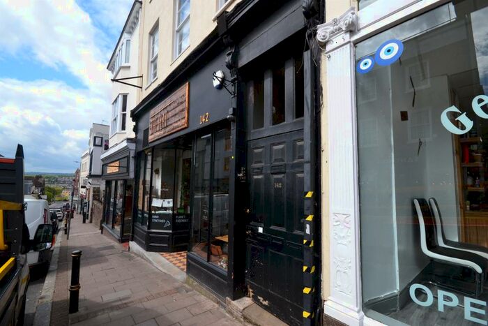 1 Bedroom Ground Flat To Rent In Fore Street, Exeter, EX4