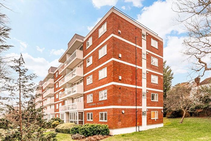 2 Bedroom Flat To Rent In Wimbledon Park Road, London, SW19