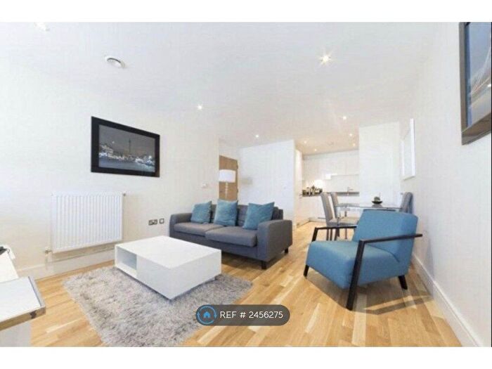 1 Bedroom Flat To Rent In Jubilee Court, London, SE10