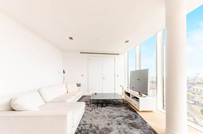 3 Bedroom Penthouse To Rent In Avantgarde Place, , Shoreditch, London, E1