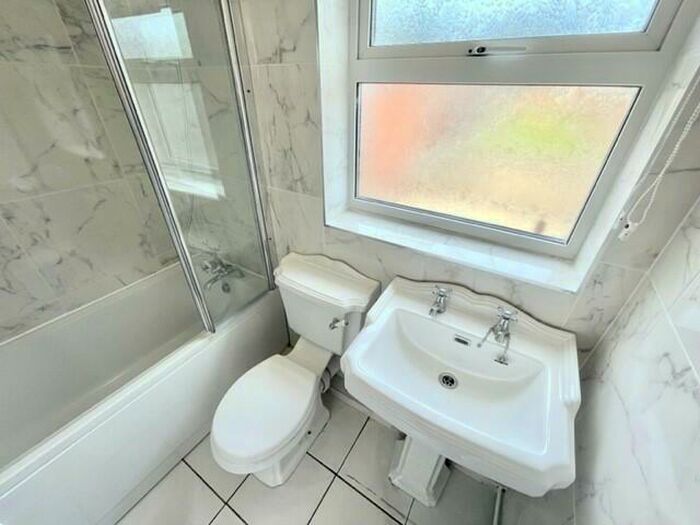 2 Bedroom House To Rent In Brentwood Road, Romford, RM2