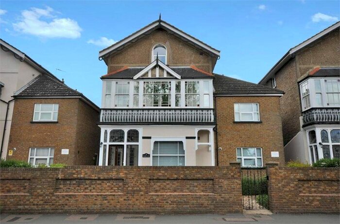 Studio To Rent In Richmond Crescent, Staines-Upon-Thames, Surrey, TW18