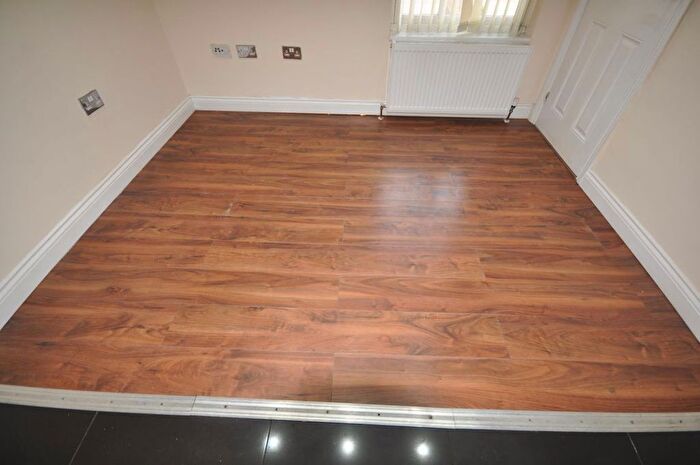 2 Bedroom Flat To Rent In Cauldwell Street, Bedford, MK42