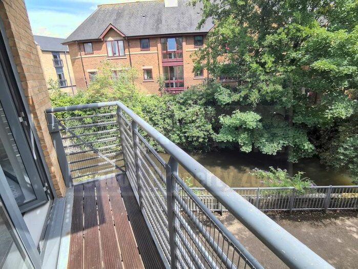 2 Bedroom Flat To Rent In Woodins Way, Oxford, OX1