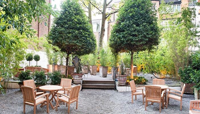 Studio To Rent In Hill Street, Mayfair, London, W1J