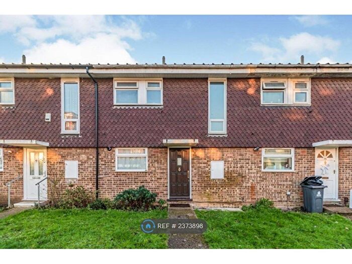 3 Bedroom Terraced House To Rent In Smith Street, Surbiton, KT5