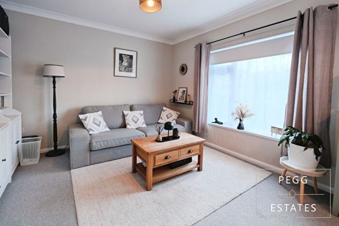 2 Bedroom Flat For Sale In Elim Court, Torquay, TQ1