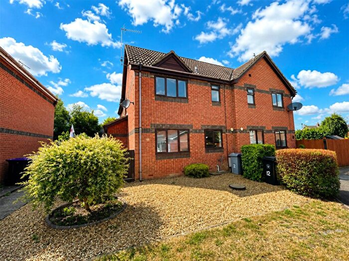 2 Bedroom Terraced House For Sale In Holland Close, Bourne, Lincolnshire, PE10