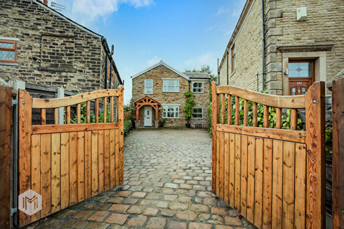 3 Bedroom Detached House For Sale In Bury Road, Tottington, Bury, Greater Manchester, BL8