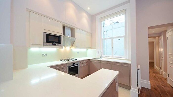 2 Bedroom Flat To Rent In Harcourt Terrace, London, SW10