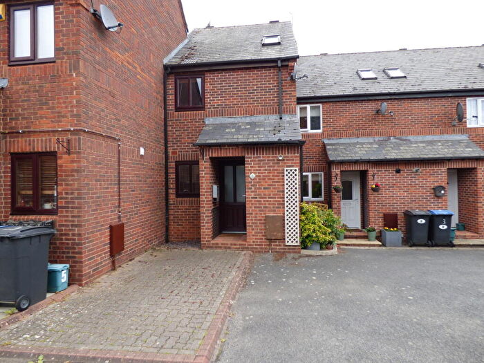 2 Bedroom Terraced House For Sale In Darlingscote Road, Shipston-on-stour, CV36