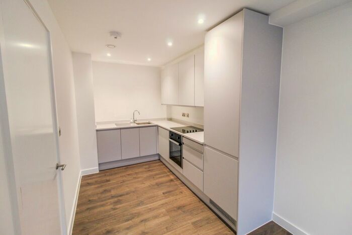 1 Bedroom Flat To Rent In Waterhouse Apartments, Salford, M5