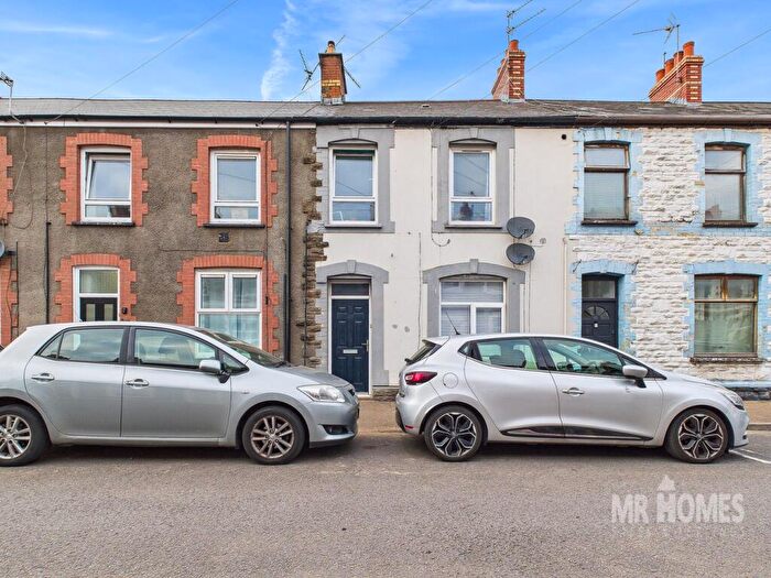 2 Bedroom Detached House For Sale In Topaz Street, Roath, Cardiff, CF24