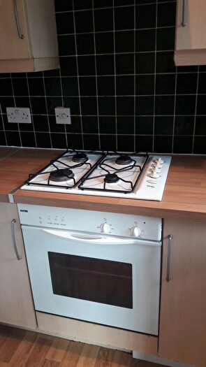 1 Bedroom Flat To Rent In Brighton Grove, Fallowfield, M14