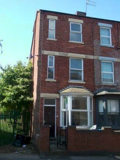 2 Bedroom Property To Rent In Birkin Avenue, Nottingham, NG7