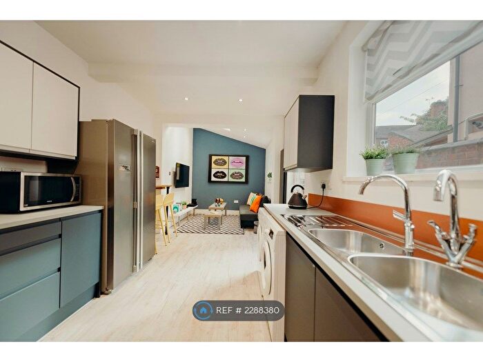 6 Bedroom End Of Terrace House To Rent In Briton Street, Leicester, LE3