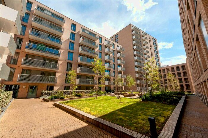 1 Bedroom Flat To Rent In Parkside Court, Booth Road, London, E16