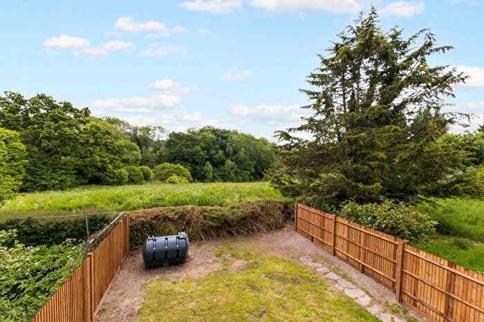 2 Bedroom Cottage For Sale In Hay Place Lane, Binsted, GU34