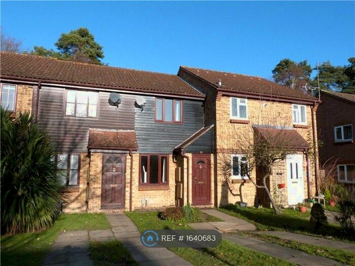 2 Bedroom Terraced House To Rent In Townsend Close, Bracknell, RG12