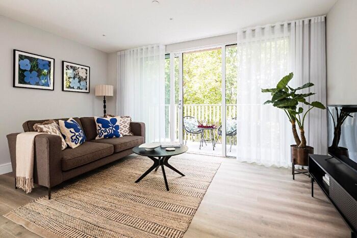 2 Bedroom Apartment To Rent In Neptune Wharf, London, SE8