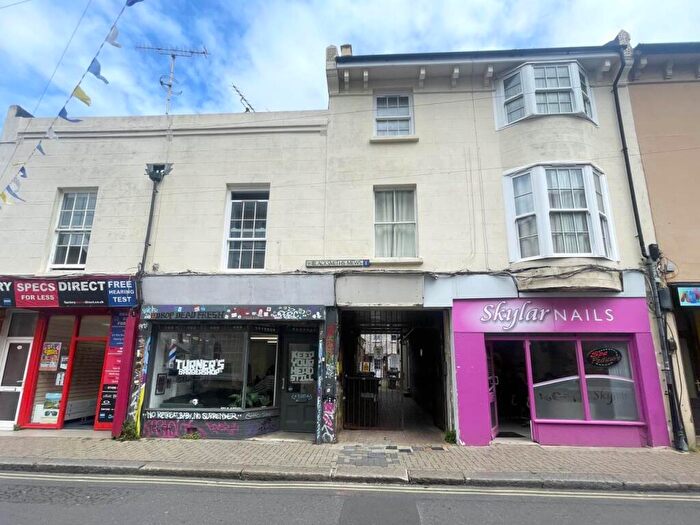 1 Bedroom Flat To Rent In Montague Street, Worthing, West Sussex, BN11