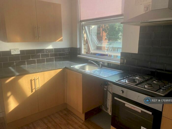 1 Bedroom Flat To Rent In Kremlin Drive, Liverpool, L13