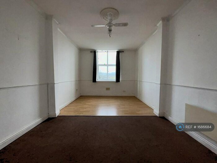 2 Bedroom Flat To Rent In Victoria Apartments, Padiham, BB12